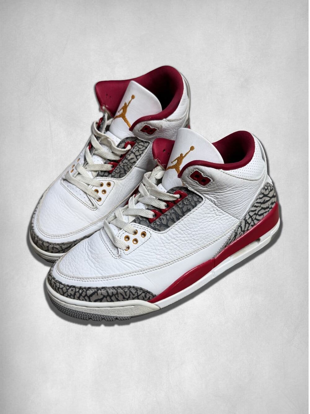 8.5M | Jordan 3 Retro Cardinal Red -  CT8532-126